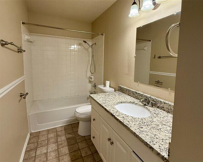 Building Photo - 4515 Keota Dr
