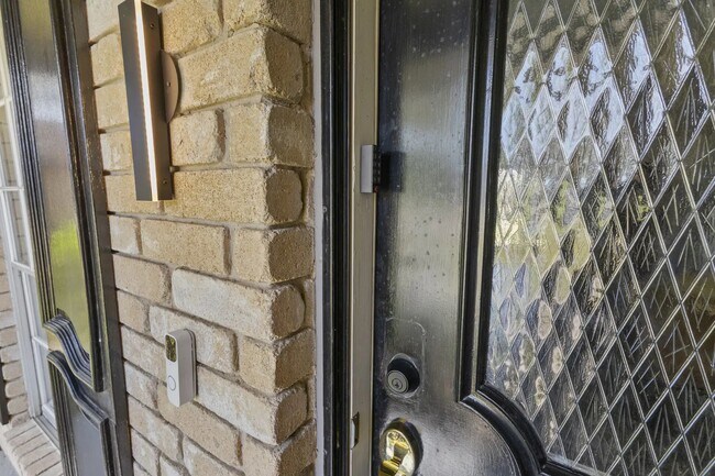 Building Photo - 20082 N Pecos Valley Trail