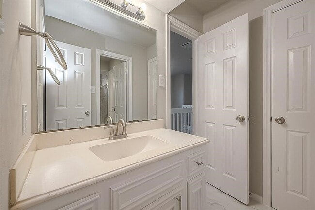 Building Photo - 3127 Ashfield Dr