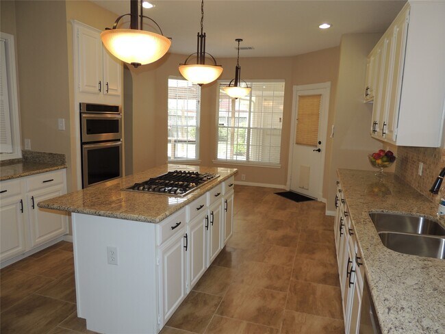 Building Photo - 1307 Westwick Forest Ln