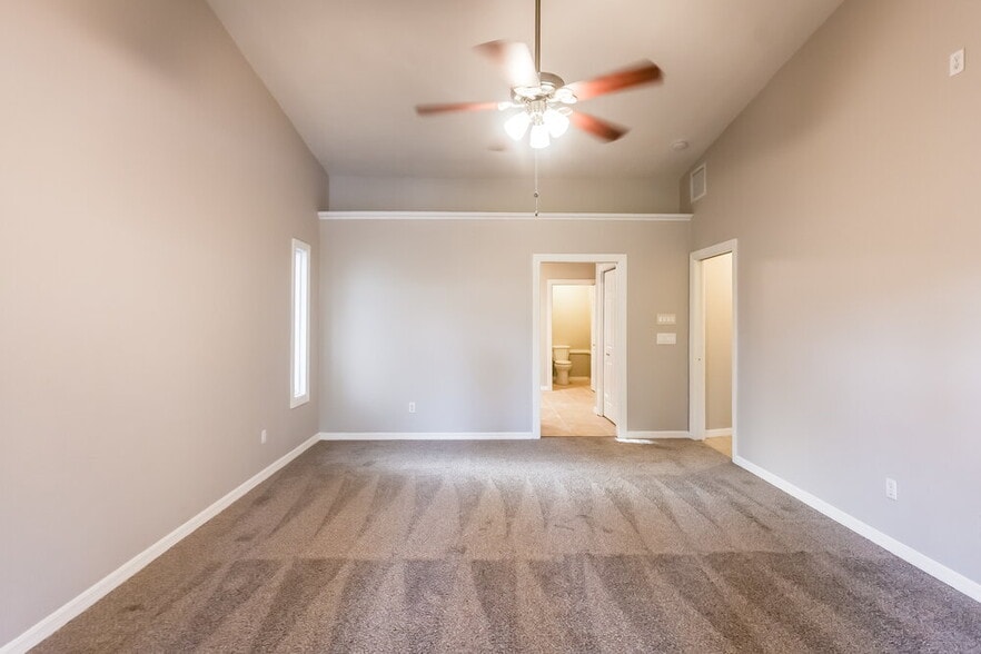 Building Photo - 1937 Princess Ct