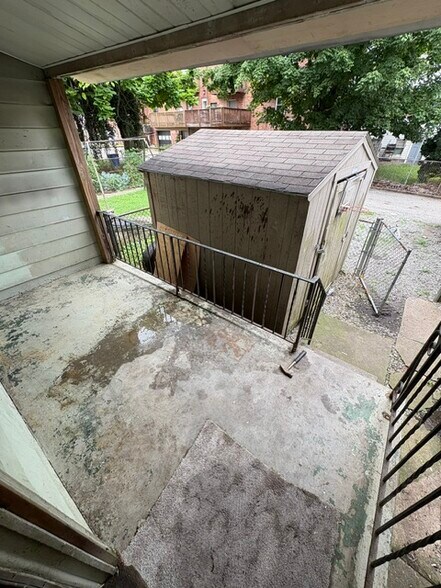Building Photo - 426 Eleanor St