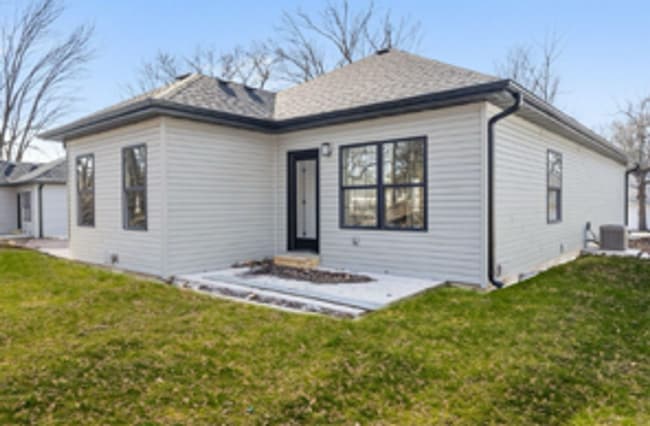 Building Photo - New Home! Photos Are Of Similar Property