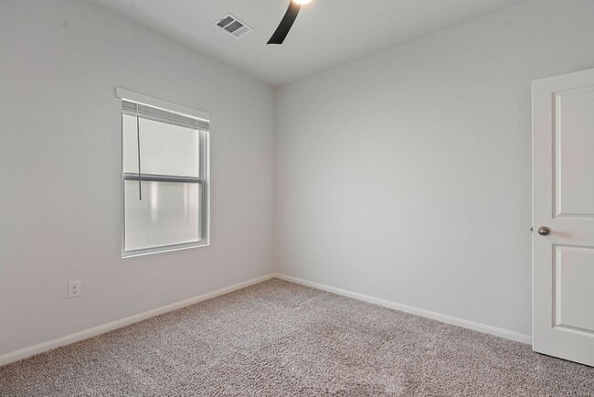 Building Photo - Beautiful 3 bedroom, 2 bathroom home in Hutto!!!