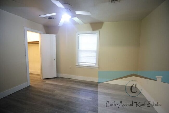 Building Photo - 1 bed / 1 bath apartment - $800