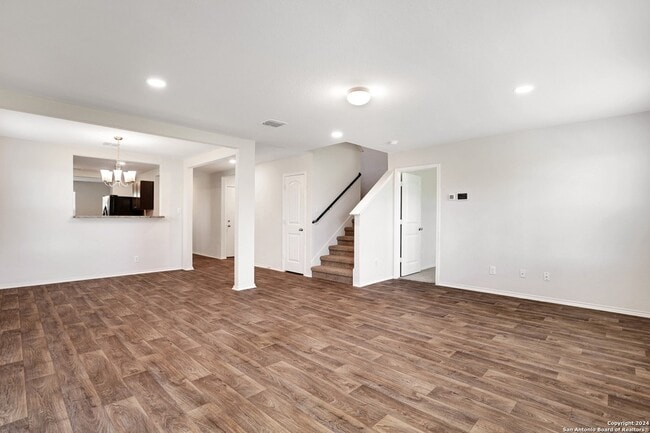 Building Photo - 2850 Lindenwood Run