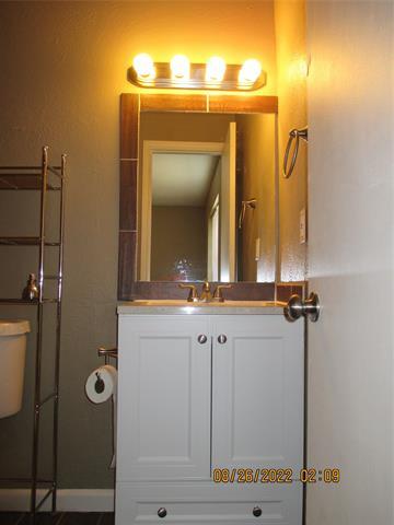 Building Photo - 553 Hanover Dr
