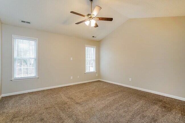 Building Photo - 125 Biltmore Dr