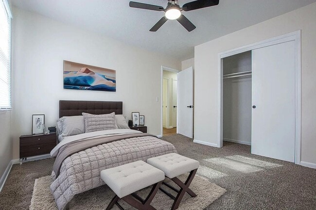 Building Photo - 3 Bedroom / 2 Bath Home with Finished Basm...