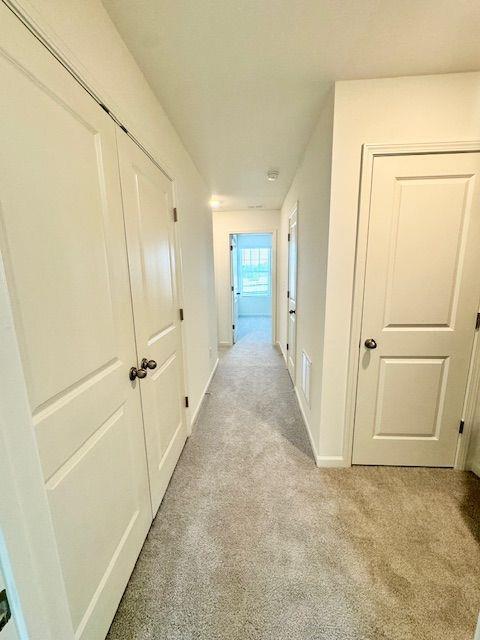 Building Photo - 502 Robson Dr