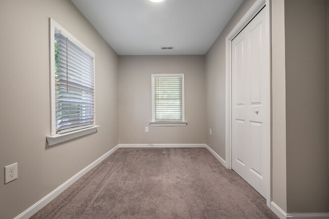 Building Photo - 107 Southern Blvd