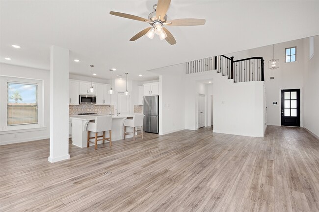 Building Photo - 3305 Cornflower Coast Ct