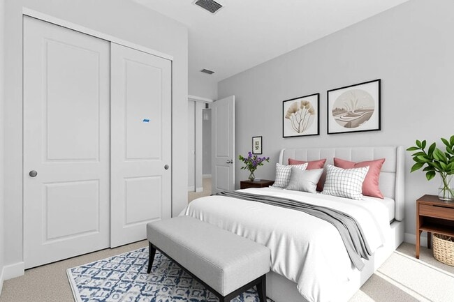 Building Photo - 15054 Wildwood Cir