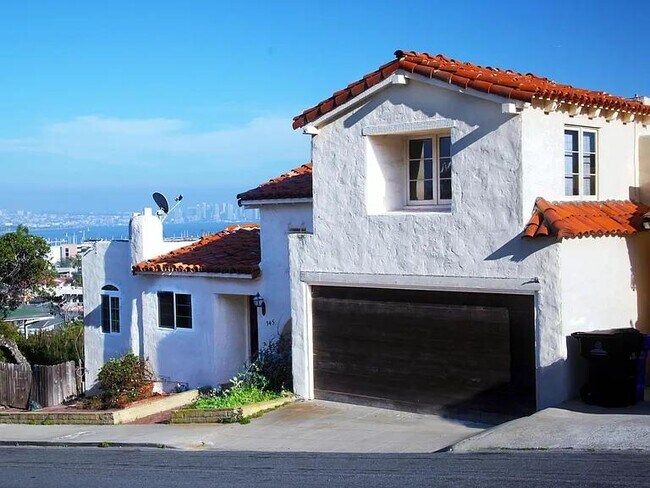 Building Photo - 945 Harbor View Dr