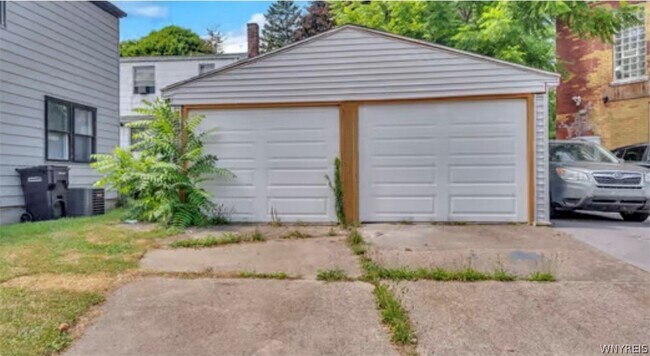 Building Photo - 1536 Niagara Ave