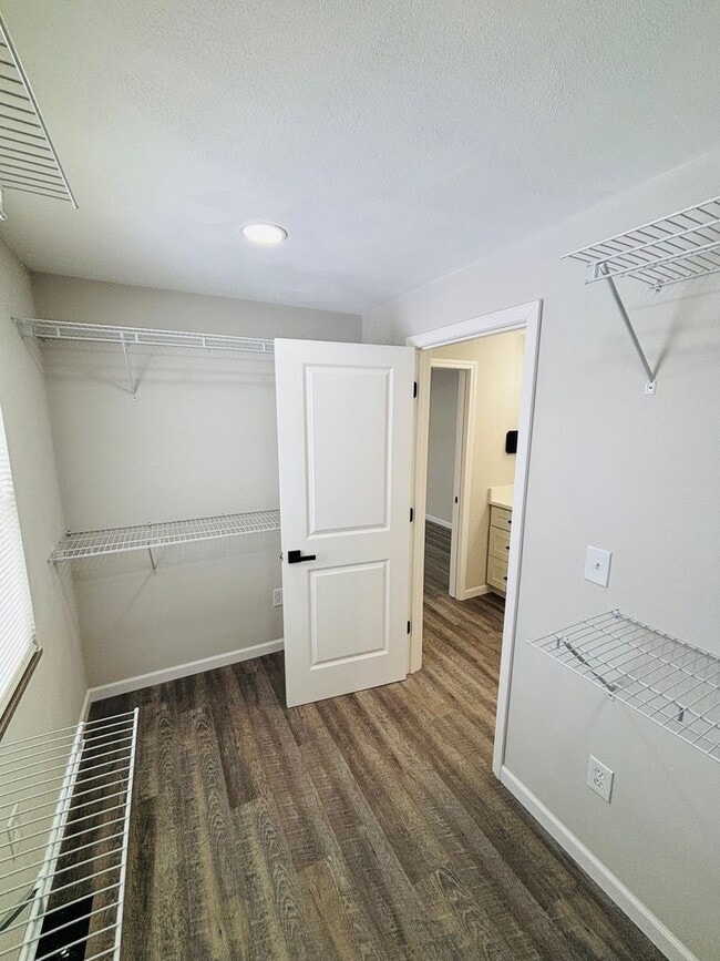 Building Photo - Remodeled 3 bedroom home- available now!