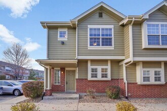 Building Photo - $1,975.00 - 2 Bedrooms, 2.5 Bathrooms, Tow...