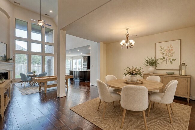 Building Photo - 4006 Misty Waters Ln