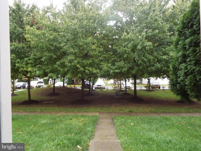 Building Photo - 22950 Rose Quartz Square