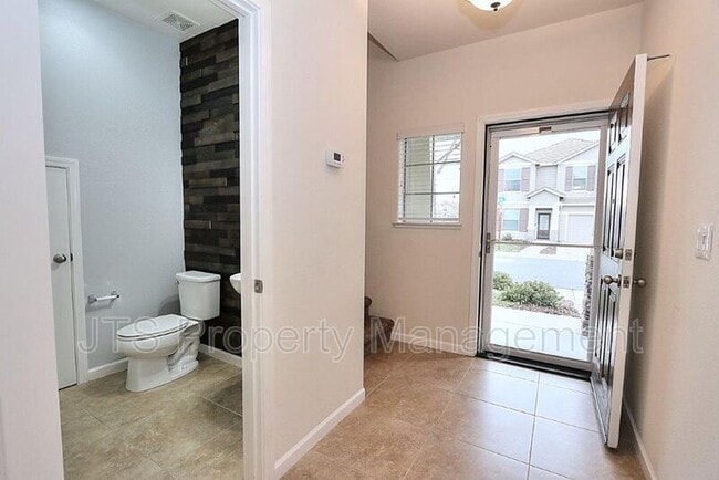 Building Photo - 9200 Rioja St