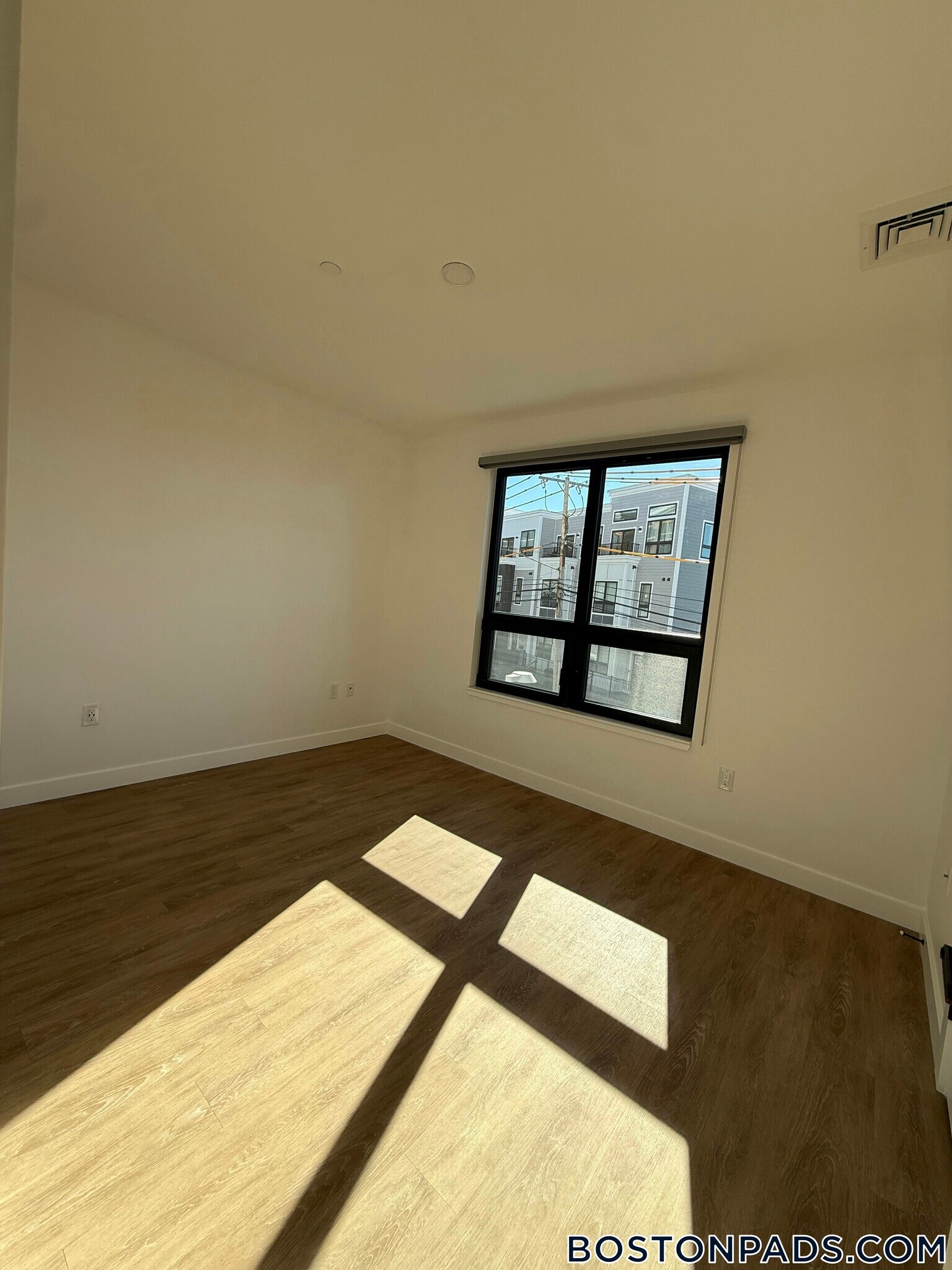 Building Photo - 199 Gardner St