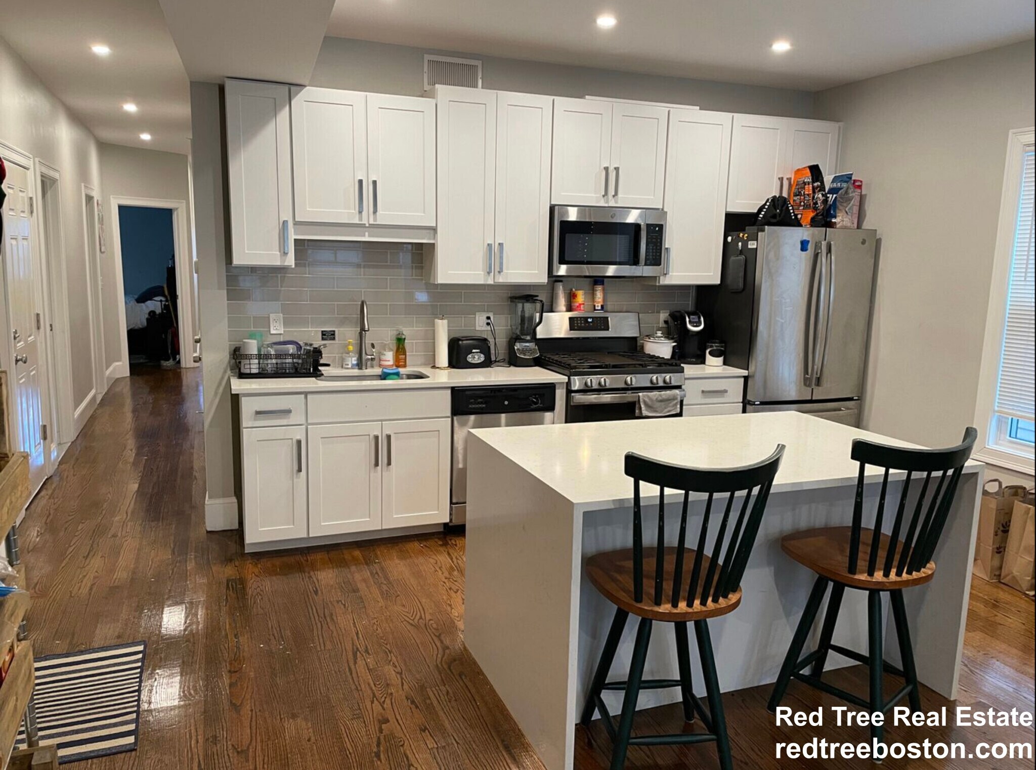 Building Photo - 91 Hillside St