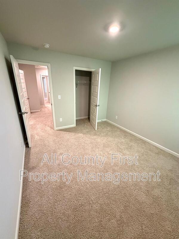 Building Photo - 1336 Rogers Landing