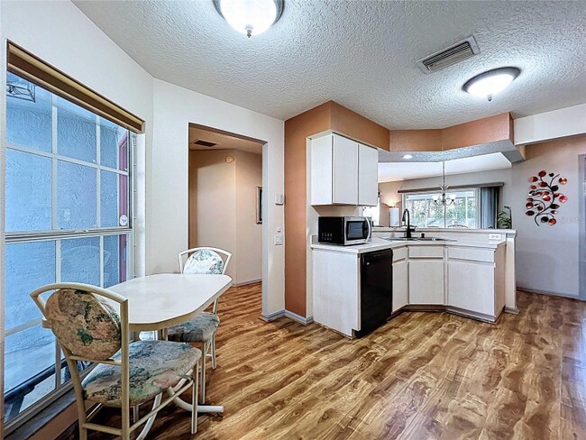 Building Photo - 7517 Savannah Ln