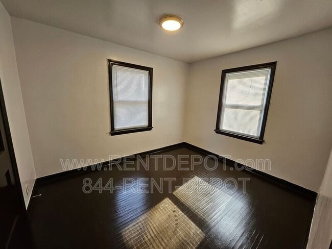 Building Photo - 1133 Bayard Park Dr