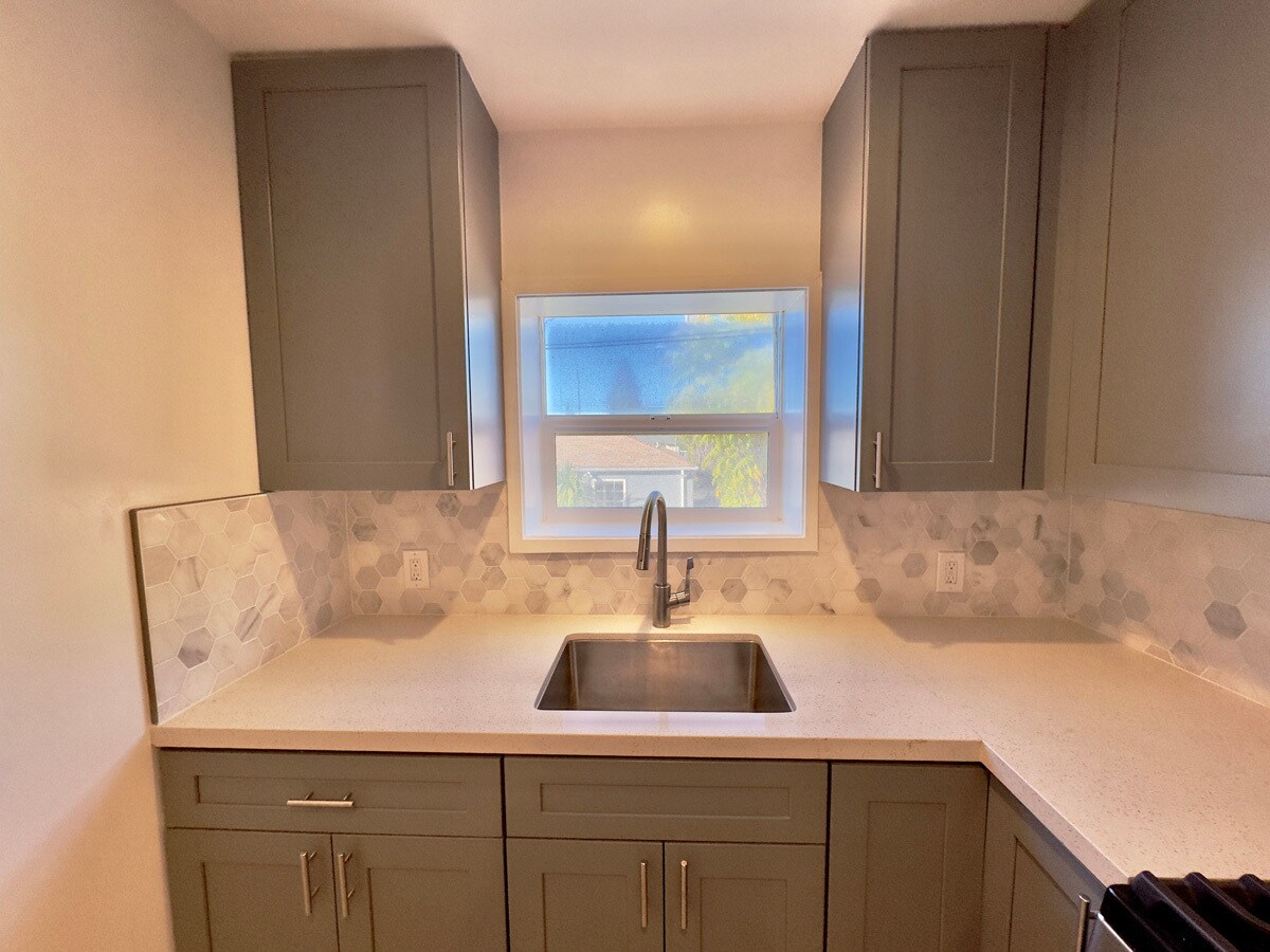 Building Photo - 2835 California St