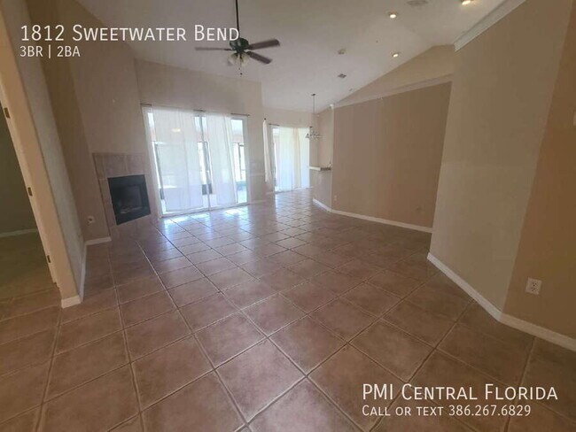 Building Photo - 1812 Sweetwater Bend