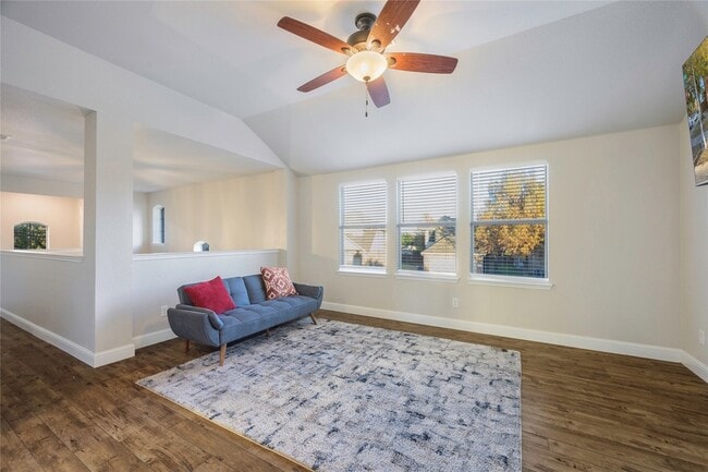 Building Photo - 10101 Benwick Dr