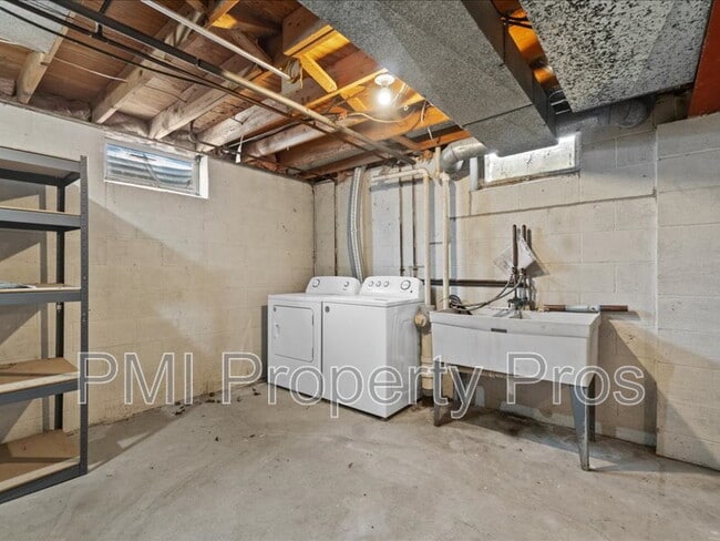 Building Photo - 8148 S 88th St