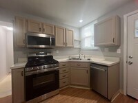 Building Photo - Beautiful 4 Bedroom/ 2 Bath- RENT SPECIAL:...