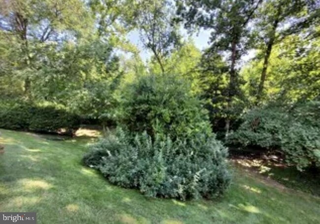 Building Photo - 1415 Greenmont Ct
