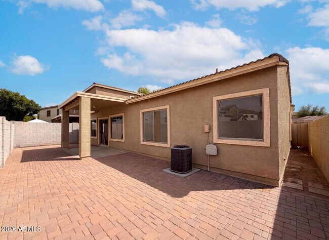 Building Photo - 606 W Beautiful Ln