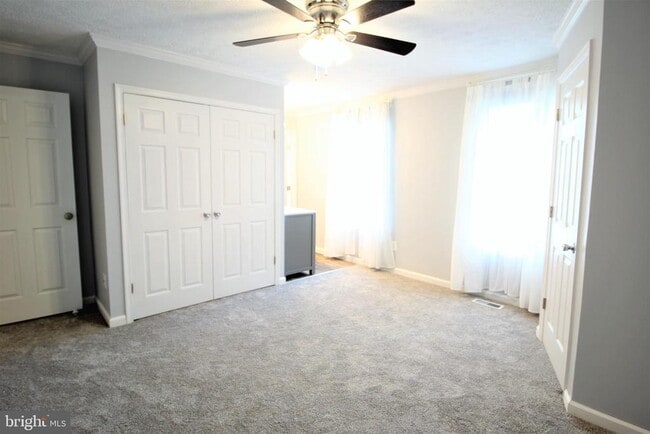 Building Photo - 18040 Tebbs Ln