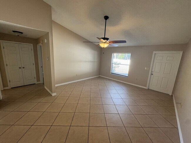 Building Photo - 316/318 Simpson St Duplex