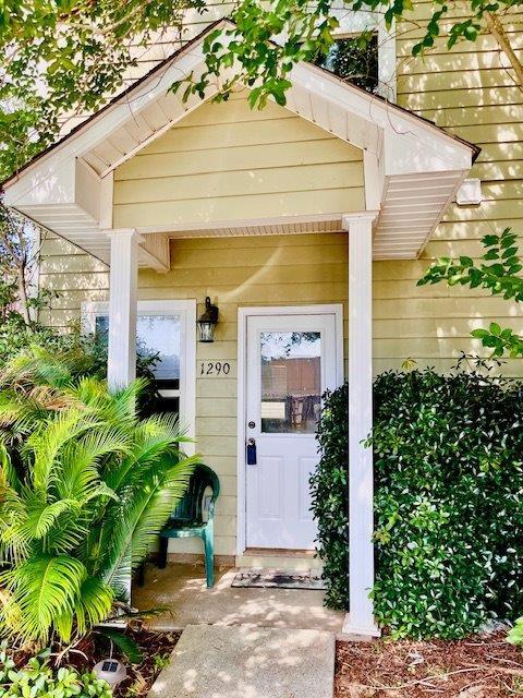 Primary Photo - 1290 Tropical Cove