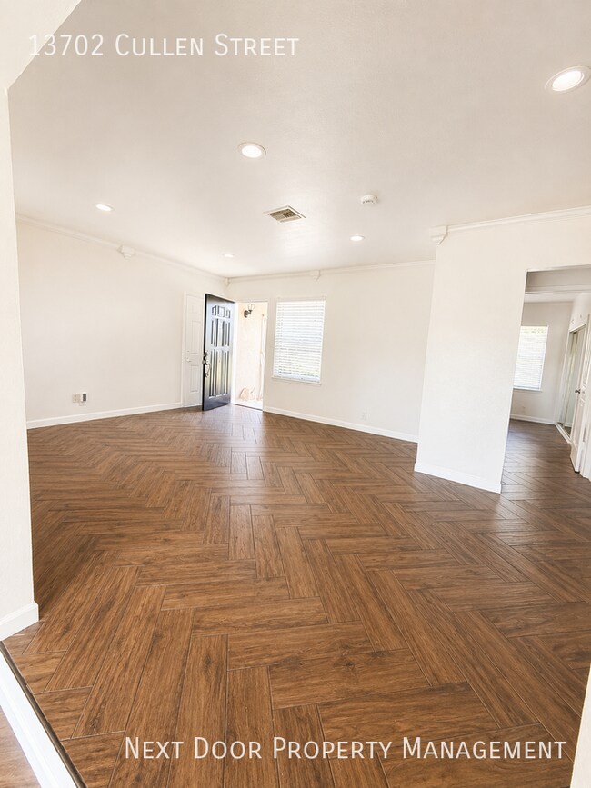 Building Photo - 13702 Cullen St