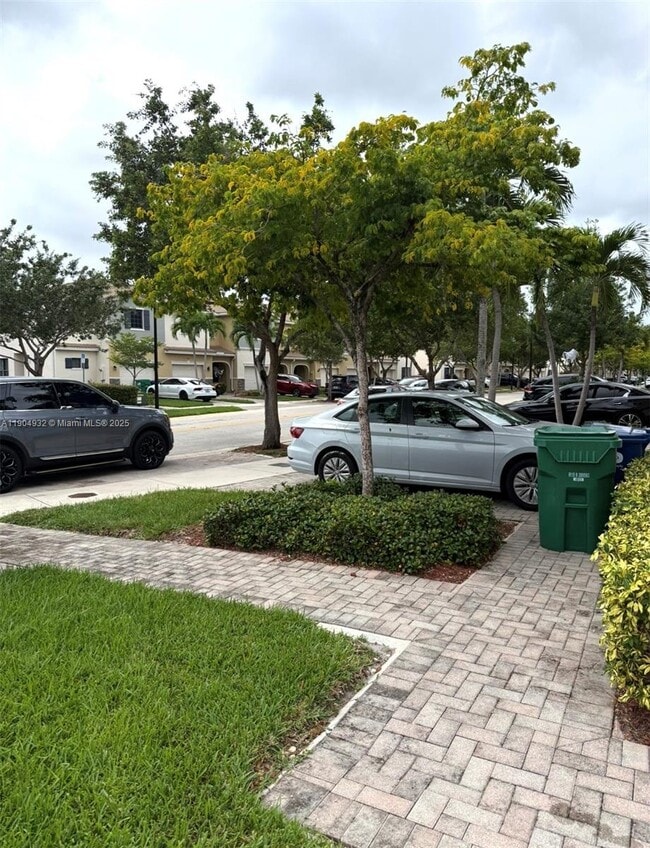 Building Photo - 481 NE 194th Terrace