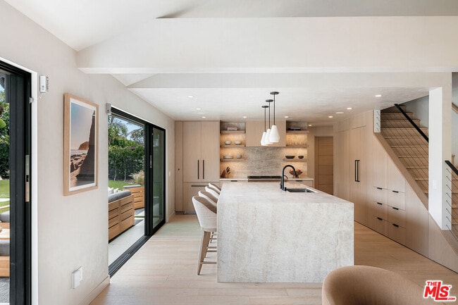 Building Photo - 6450 Surfside Way