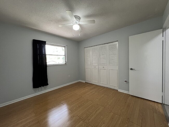 Building Photo - **Affordable Rental home in Silver Springs...