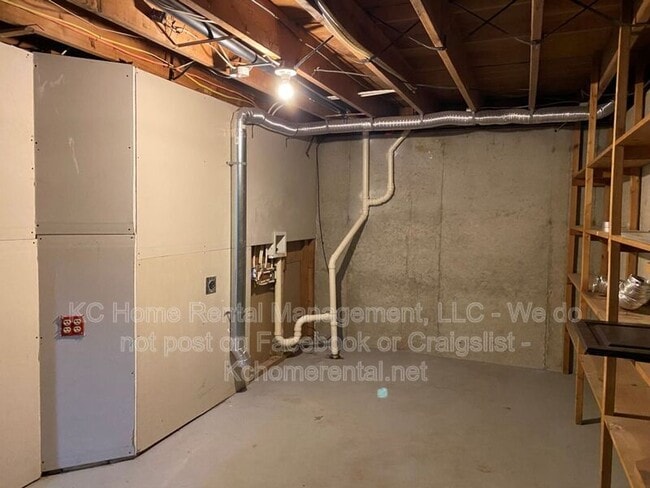 Building Photo - 6809 Marty St