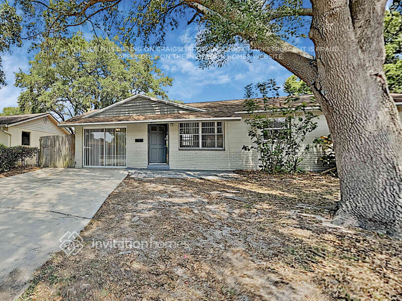 Primary Photo - 5521 66th Ave N
