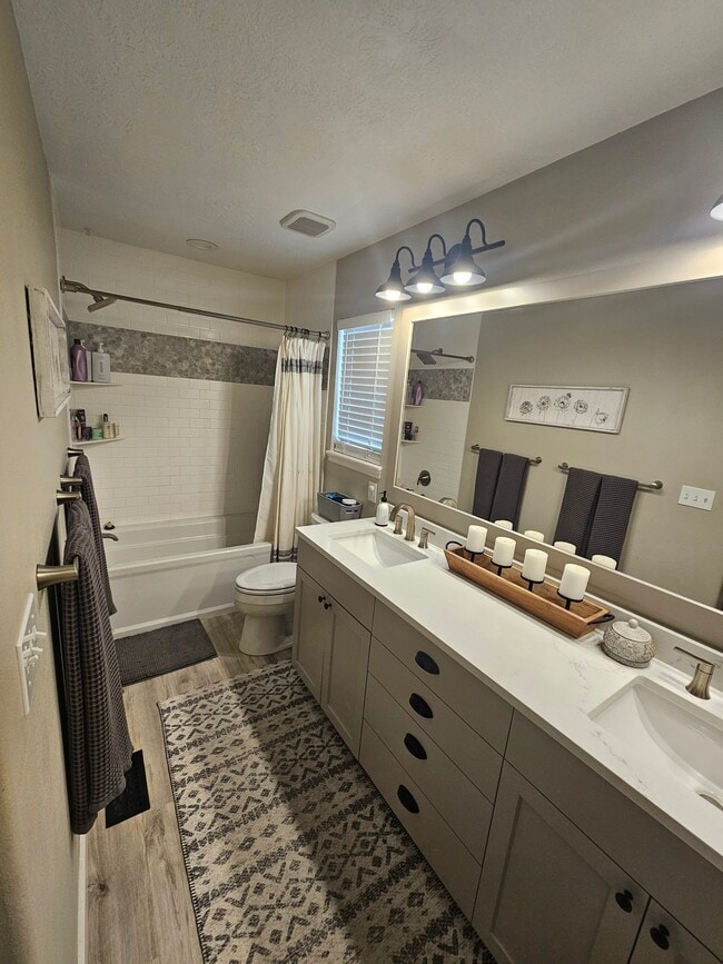 Building Photo - 5778 Ballerina Way