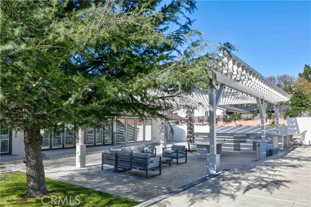 Building Photo - 11568 Newcastle Ave