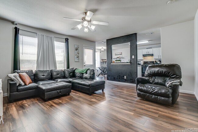 Building Photo - 5619 Red Canyon