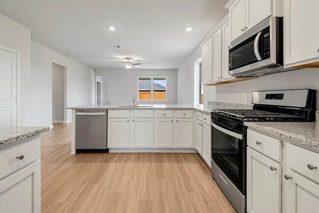 Building Photo - 408 Polly Grv Dr