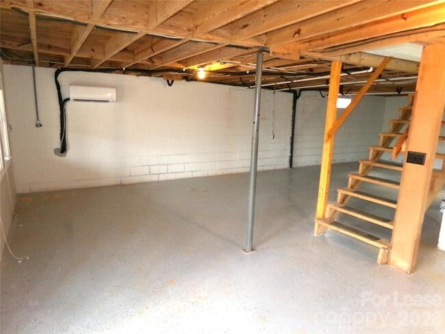 Building Photo - 869 Emerald Shores Rd